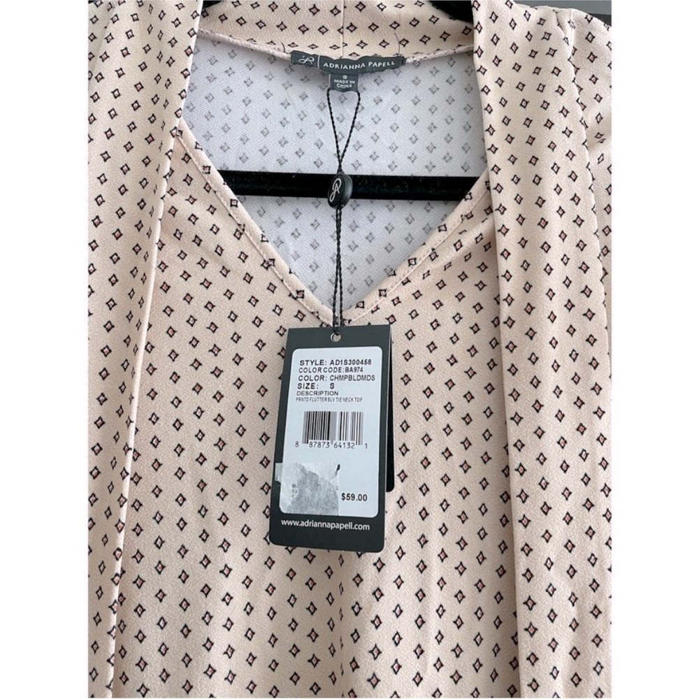 Adrianna Papell Tie Neck Flutter Sleeve Size Small-Creme w/Blk and red print - Picture 7 of 9
